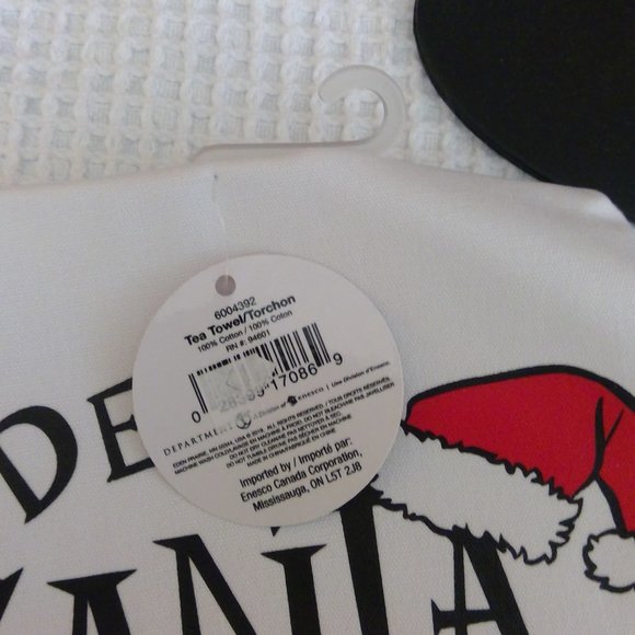 NWT Enesco Canada Izzy & Oliver Bar/Kitchen Towel with Whimsical Wine Quote - Picture 4 of 5